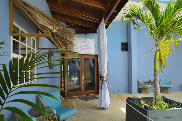 parrot-cove-restaurant