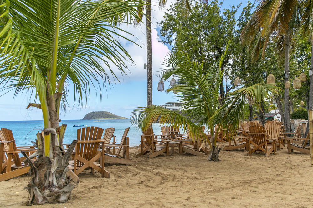 Death in Paradise Reis Guadeloupe Caribbean BON travel