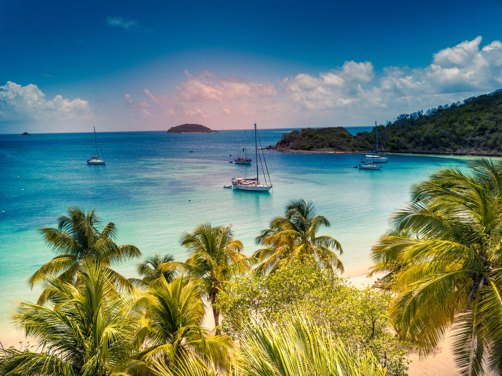 Maak een georganiseerde zeiltocht van 7 nachten per catamaran door het Caribisch gebied. Zeil vanaf Martinique naar St. Lucia
