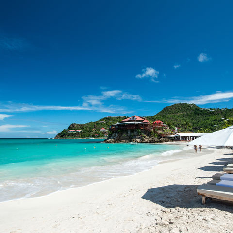 Deze luxe reis is voor liefhebbers van het goede leven. De Caribische eilanden St. Barth en Anguilla liggen vlakbij St. Maarten. Verblijf in luxury resorts.