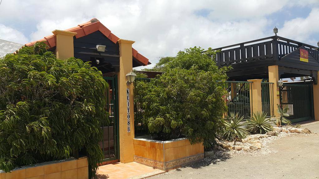 Brisas Studio Apartments Aruba