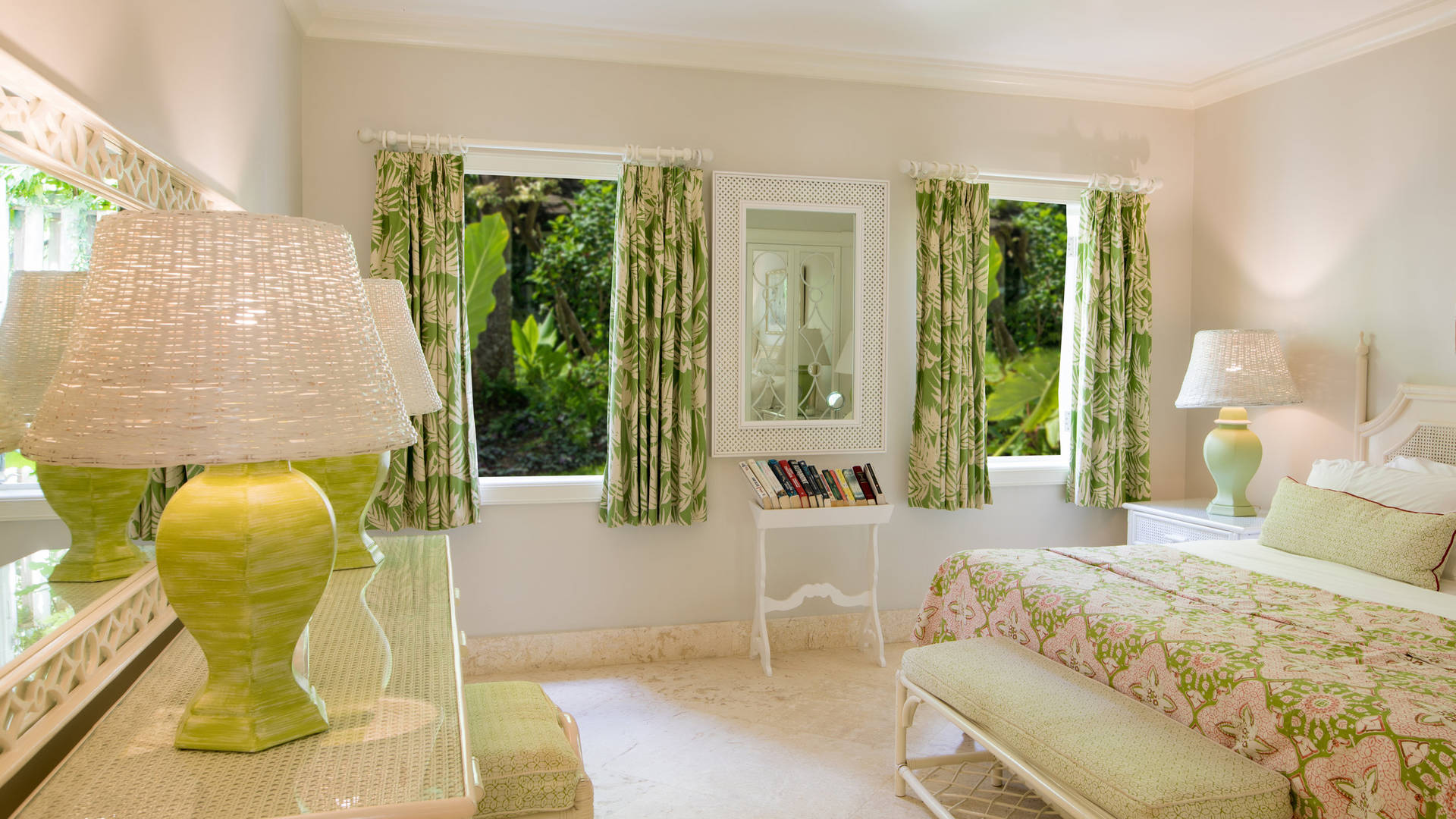 Garden+View+Suite+-+Bedroom.jpeg