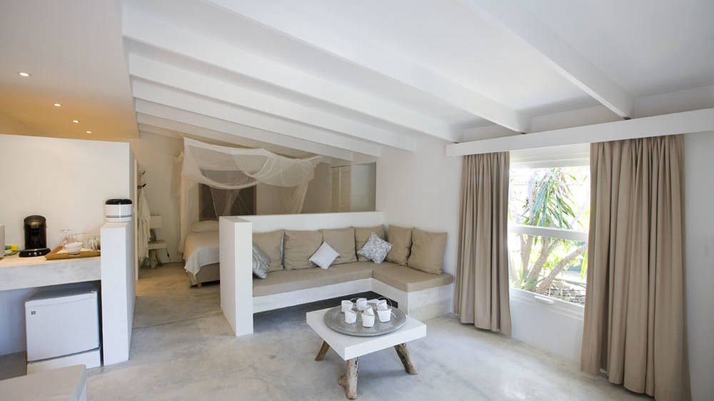 Honeymoon Suite living room.jpg