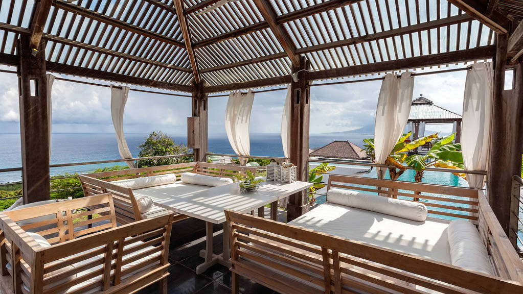 Villa_1_lounge_area_2-1024x683.jpeg