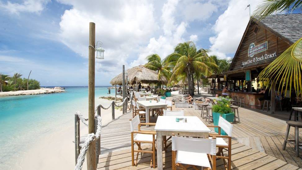 lions-dive-restaurant.jpg