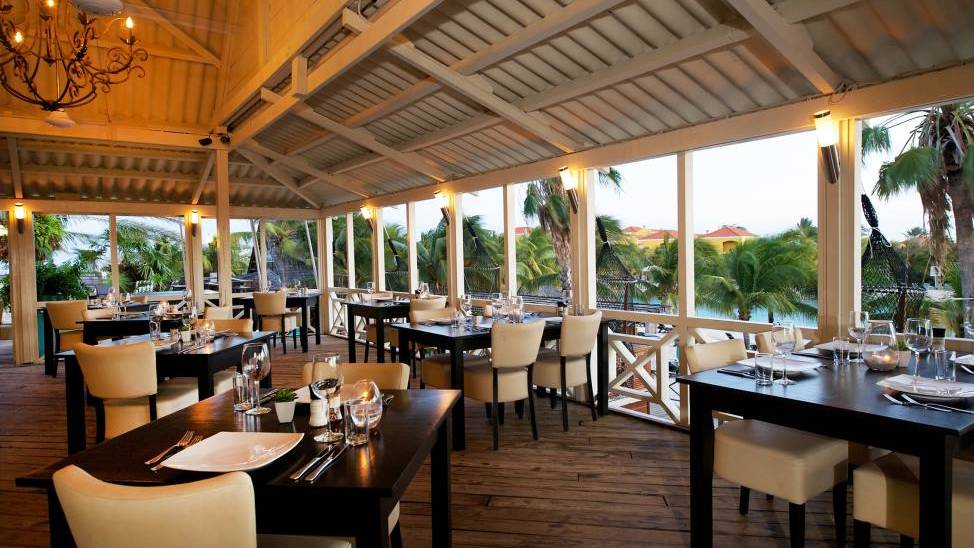 lions-dive-restaurant2.jpg