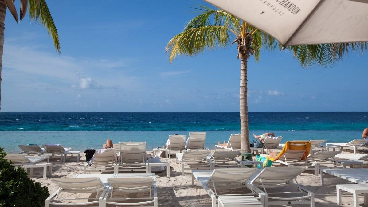 Papagayo Beach Resort Curaçao