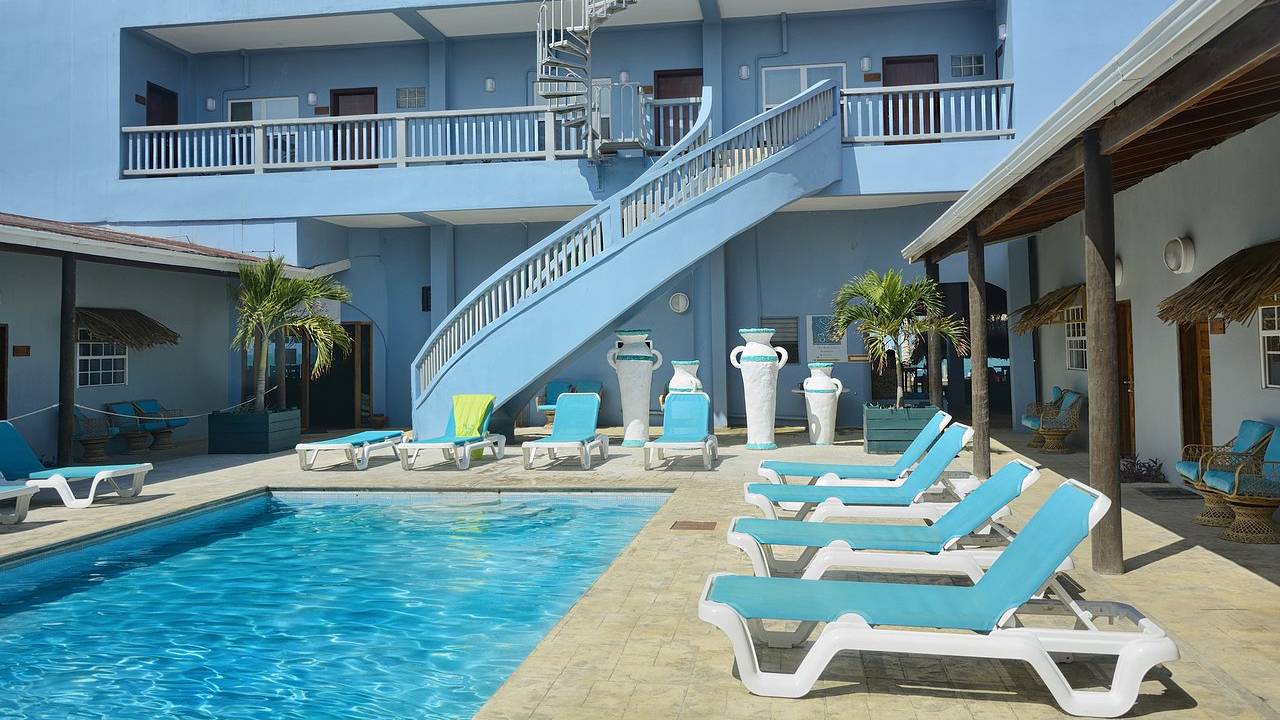 parrat-cove-zwembad