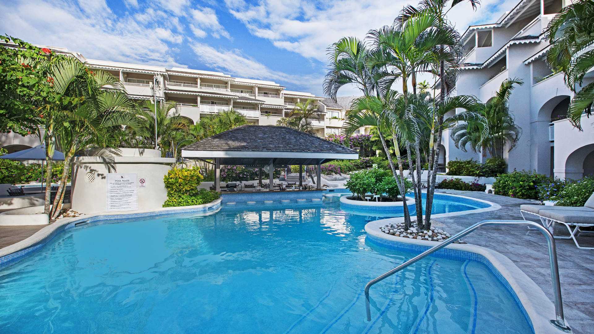 pool-bar-2_0.jpg