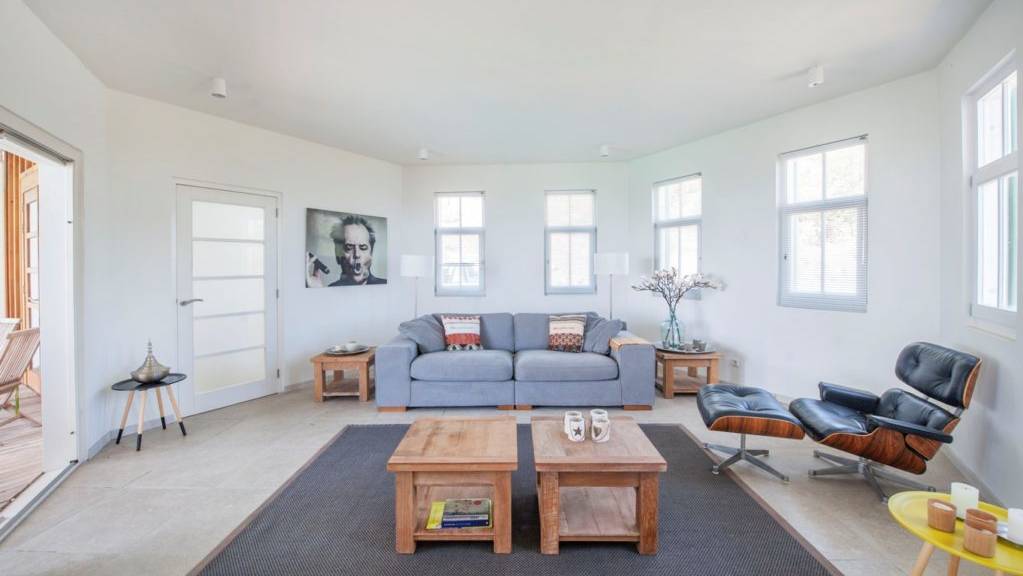 villa-smiling-turtle-steustatiusVilla-Winkelman-Livingroom-1024x681.jpeg
