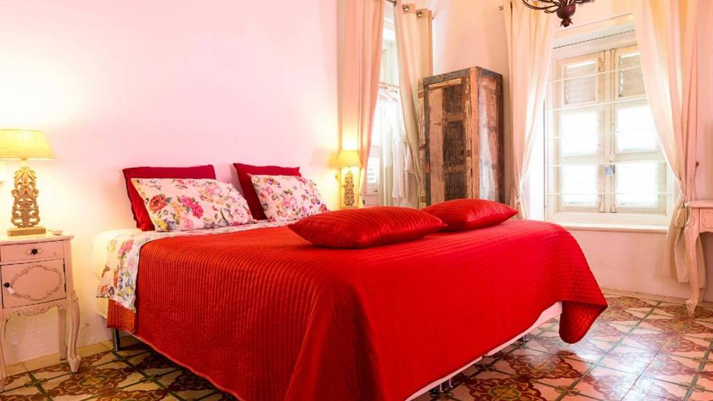 villa-tokara-bedroom-1024x683.jpg